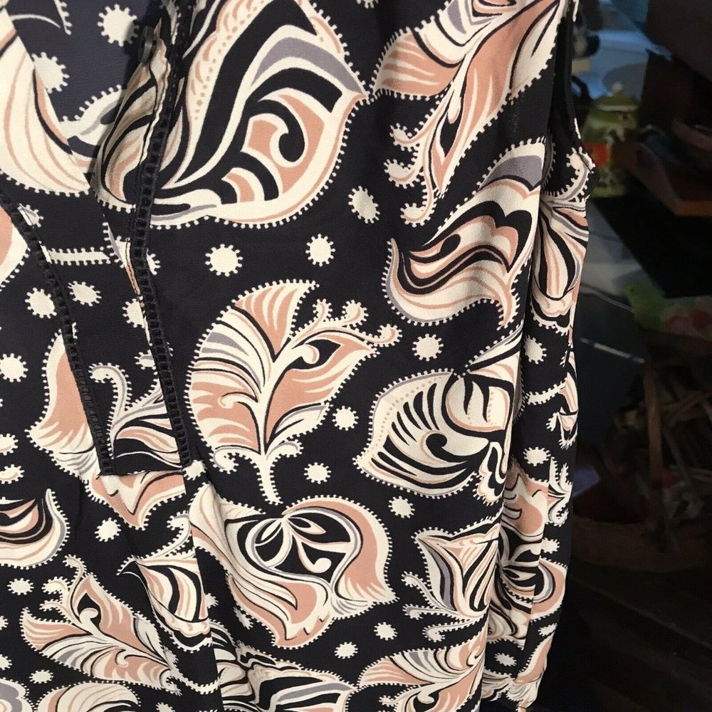 Ann Taylor SP Blouse Black Tan Ruffled Sleeveless